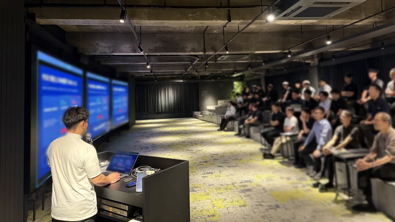 内製化支援事業(研修セミナー実施)